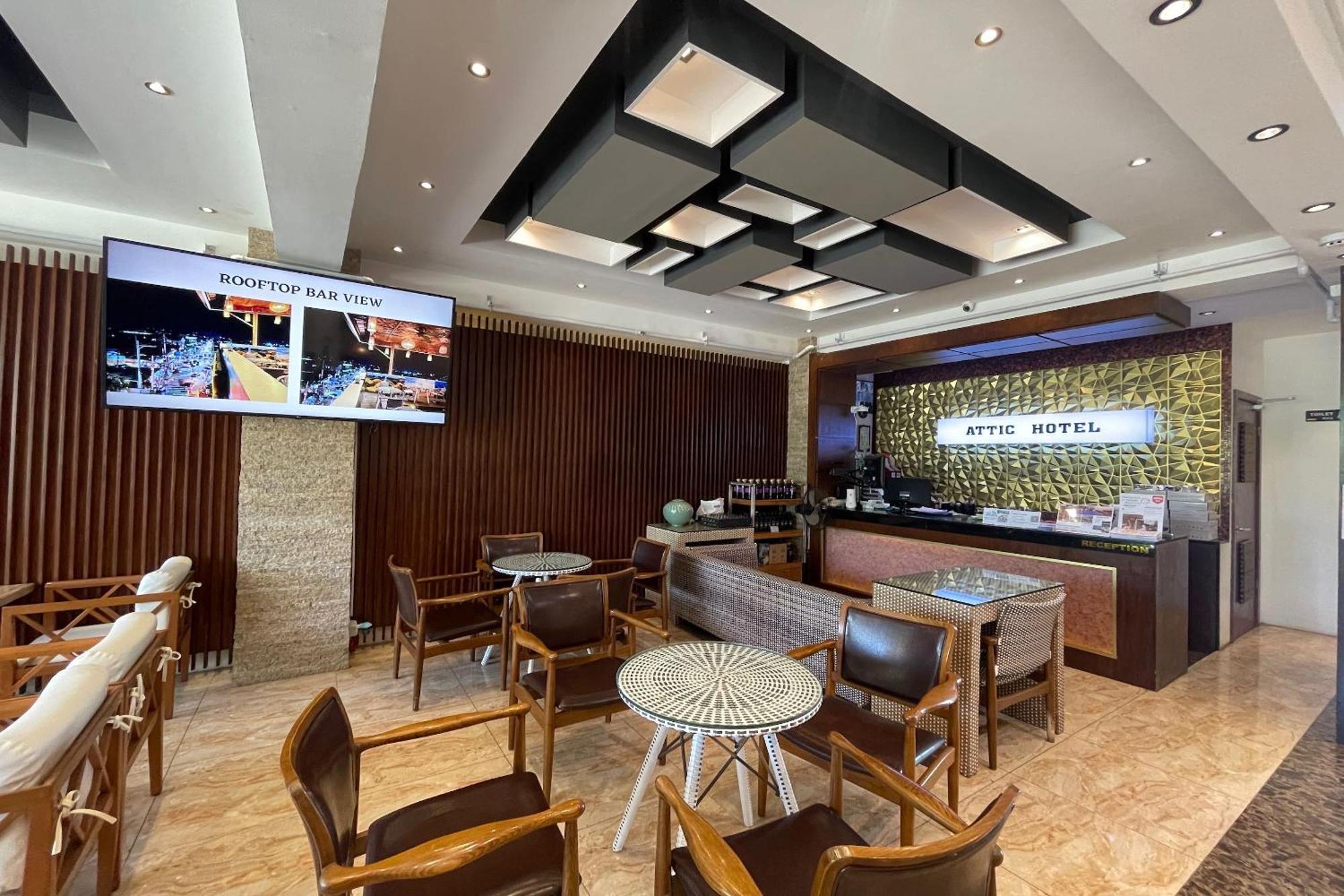 Attic Capsule Hotel Marigondon  Bagian luar foto