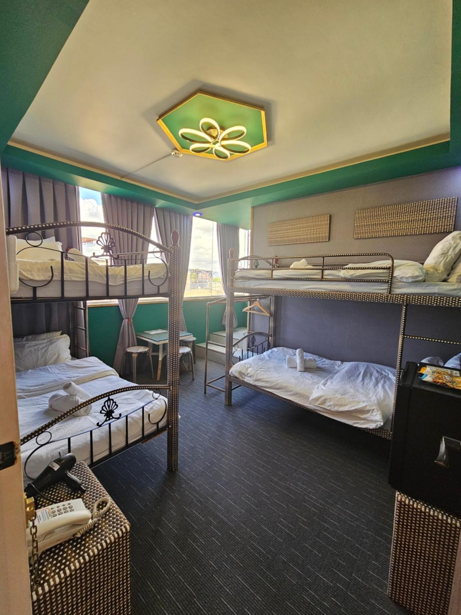 Attic Capsule Hotel Marigondon  Bagian luar foto